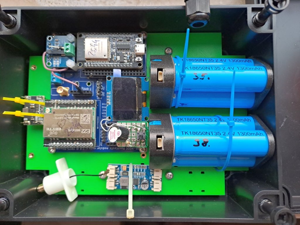 obudowa1_esp32.jpg
