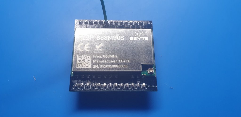 Sposób montażu przewodu, jeśli montujemy moduł E22P